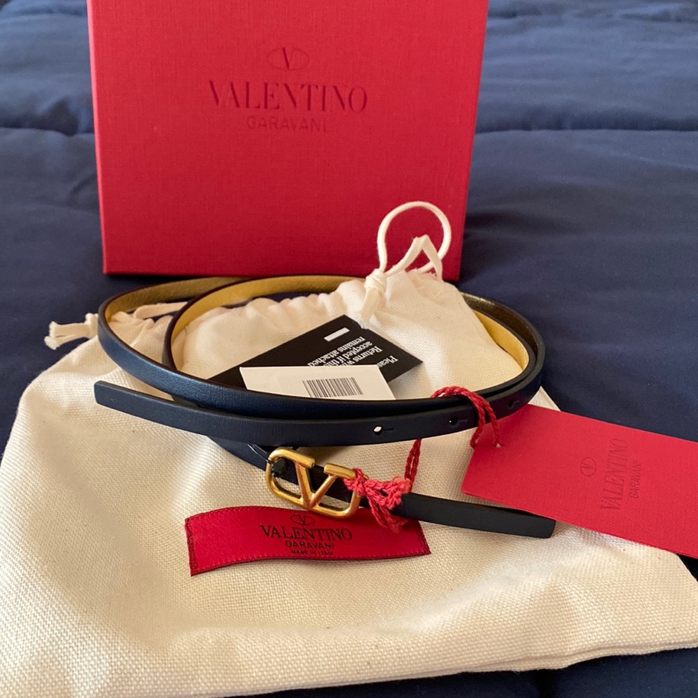 Valentino Garavani thin reversible logo belt. New in box